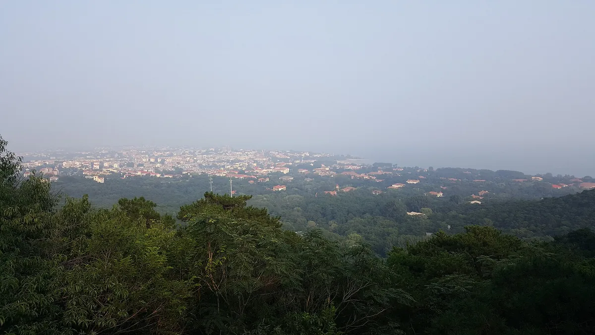 联峰山望海亭俯瞰北戴河